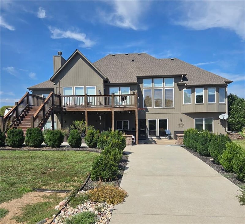 4460 Meadow Ct, Wellsville, KS 66092