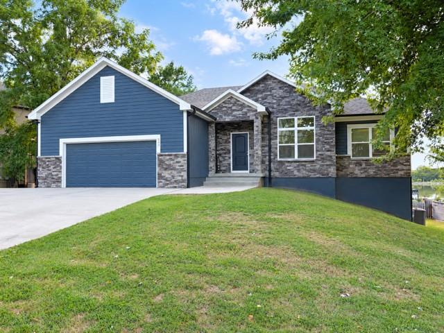 609 Campbell St, Pleasant Hill, MO 64080