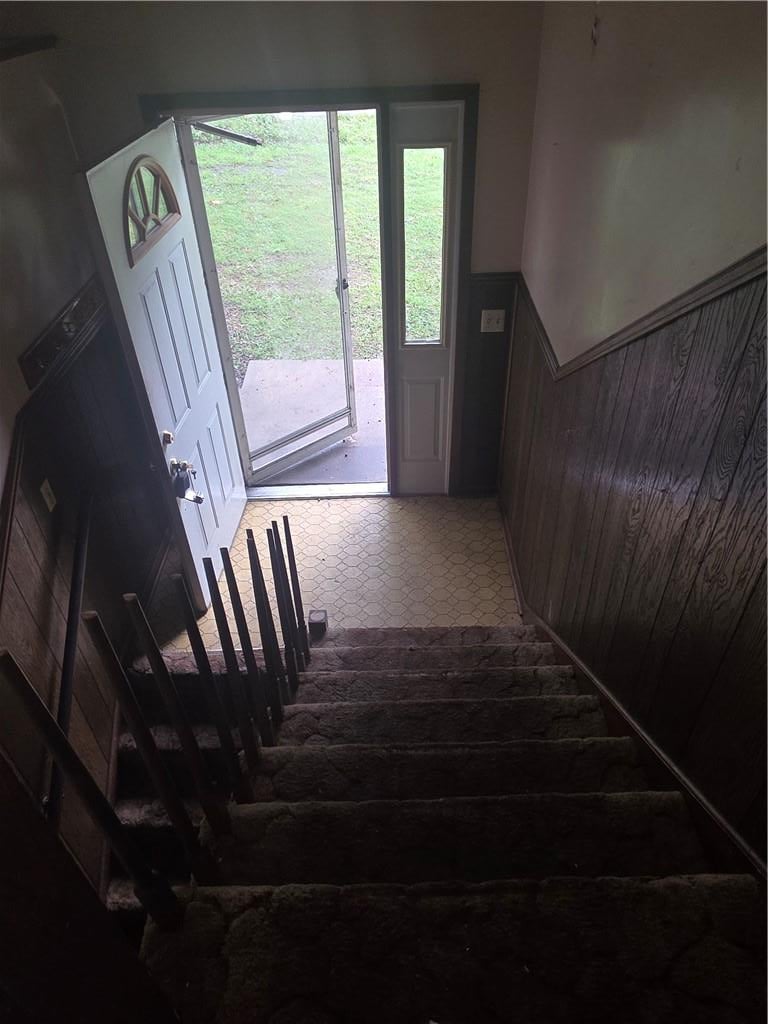 207 E 10th St, Kearney, MO 6406