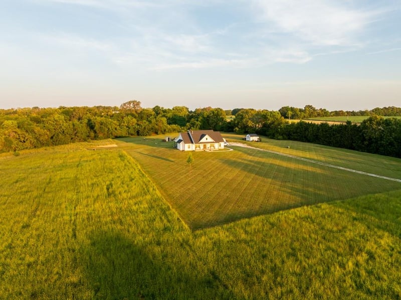 22010 South Excelsior Rd, Harrisonville, MO 64701