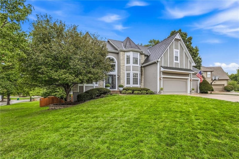 5316 W 132 St, Overland Park, KS 66209
