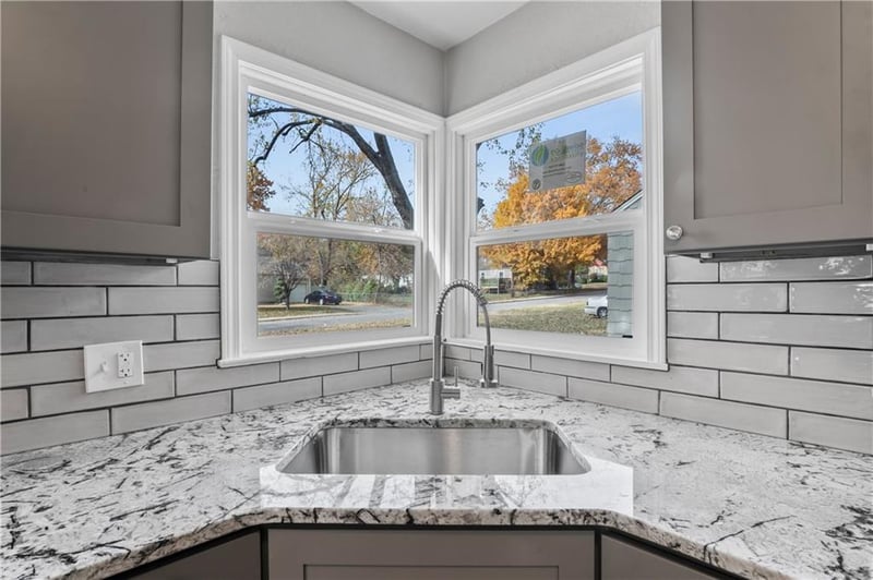 5117 Rosewood Dr, Roeland Park, KS 66205