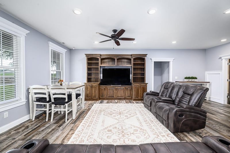 19602 Dempsey Rd, Leavenworth, KS 66048