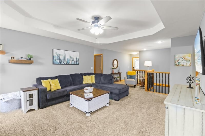 1715 Overbrook Ln, Raymore, MO 64083