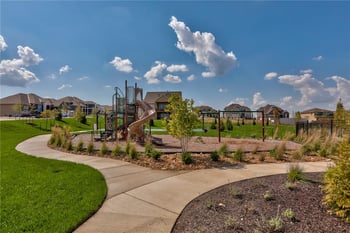 10906 W 173rd Ter, Overland Park, KS 66221