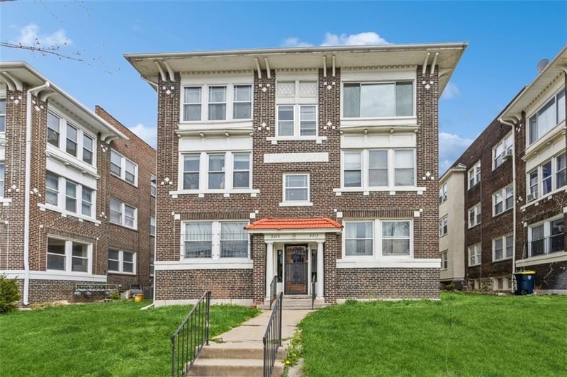 3317 Gillham Rd #3s, Kansas City, MO 64110