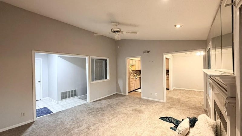 4015 S Crysler Ave #Apt 10, Independence, MO 64055