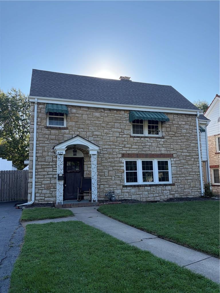 429 N Van Brunt Blvd, Kansas City, MO 64123