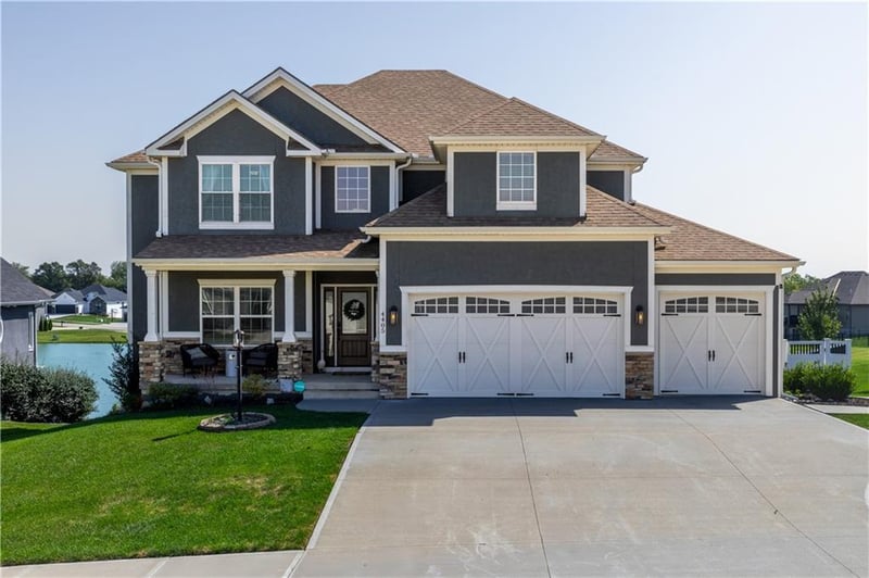 4405 Valley Ridge Dr, St Joseph, MO 64505