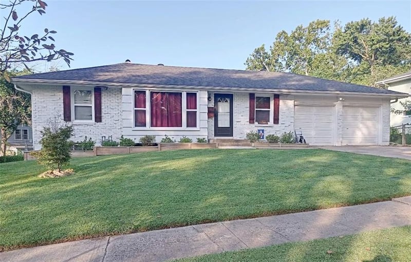 10704 Bales Ave, Kansas City, MO 64137