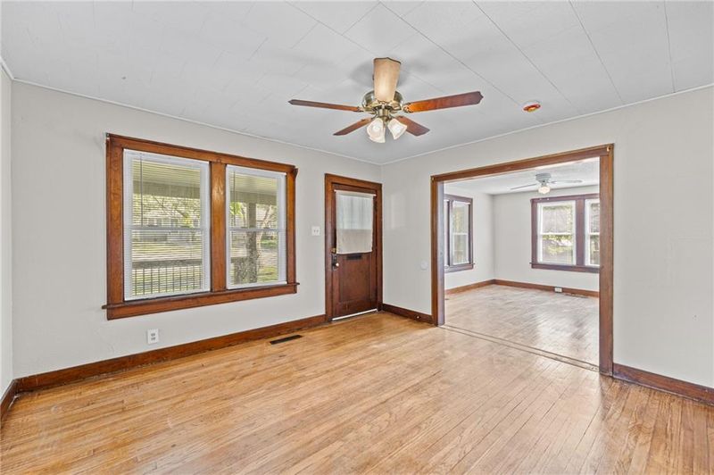 1228 S Main St, Ottawa, KS 66067