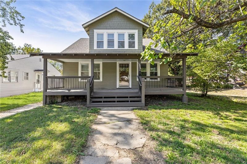 1228 S Main St, Ottawa, KS 66067