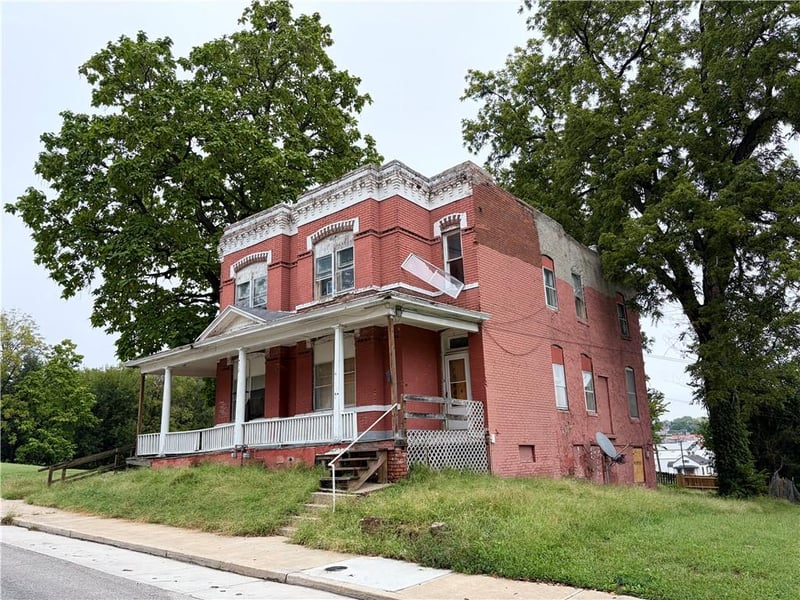 717 719 Mount Mora Rd, St Joseph, MO 64501