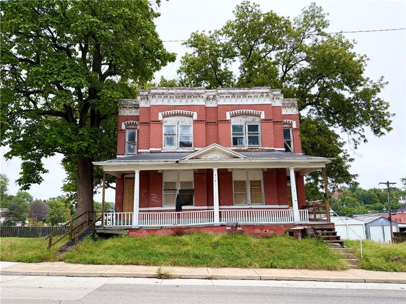 717 719 Mount Mora Rd, St Joseph, MO 64501