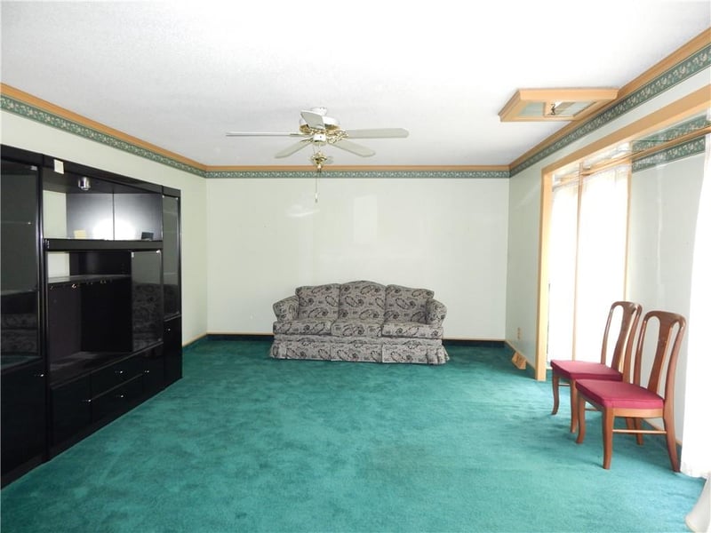 1727 Dakota St, Leavenworth, KS 66048