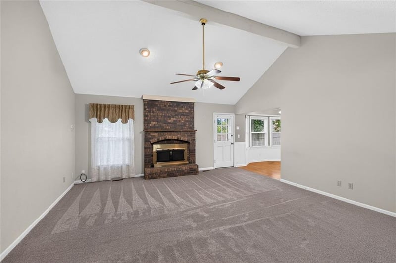 2213 NW 84th Ter, Kansas City, MO 64154