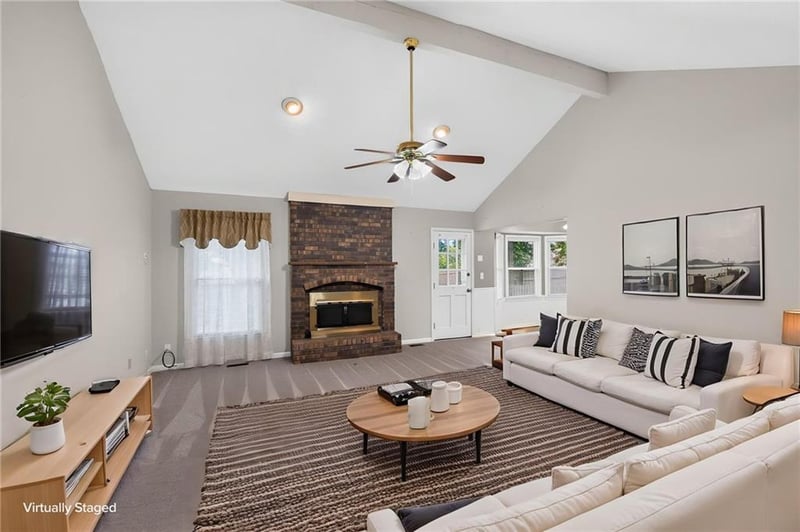2213 NW 84th Ter, Kansas City, MO 64154