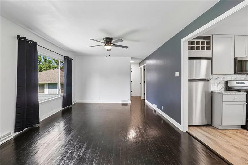 2907 S 29th St, St Joseph, MO 64503