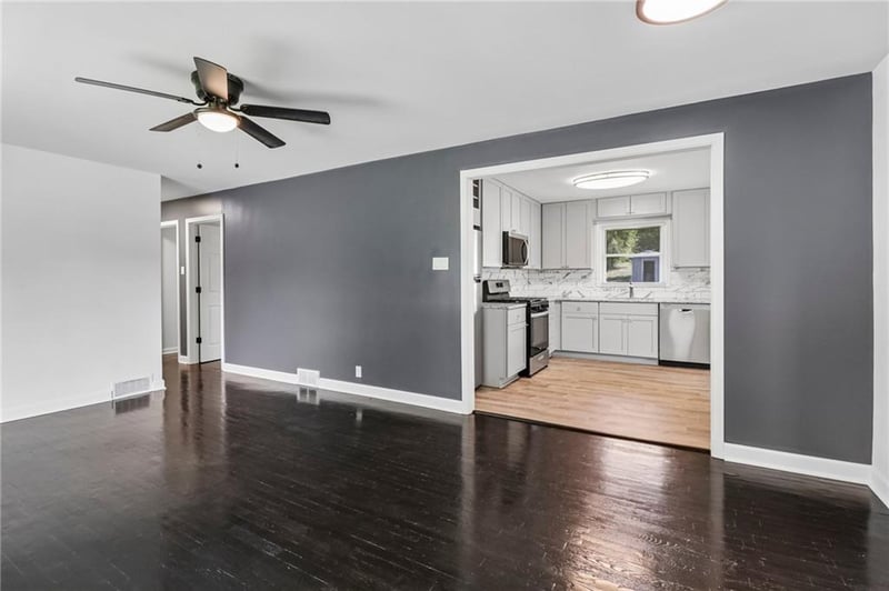 2907 S 29th St, St Joseph, MO 64503