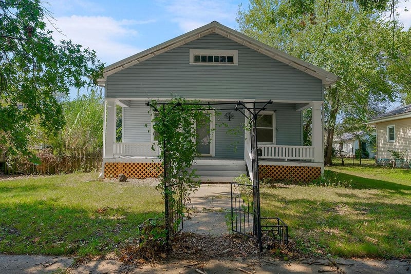 724 N Oak St, Ottawa, KS 66067
