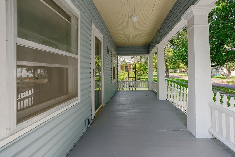 724 N Oak St, Ottawa, KS 66067
