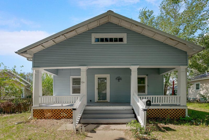 724 N Oak St, Ottawa, KS 66067