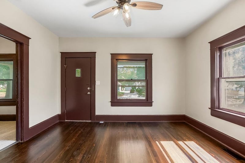 724 N Oak St, Ottawa, KS 66067