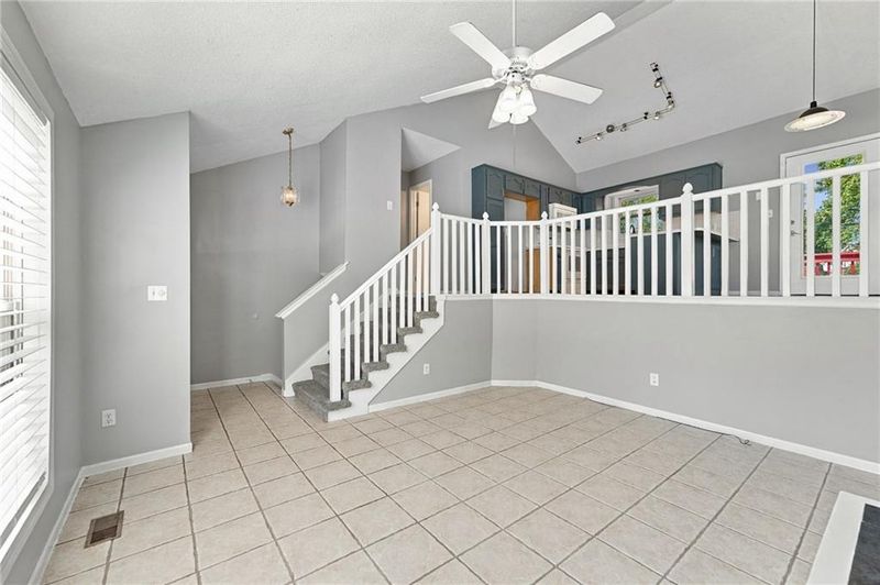 2108 SW Sterling Dr, Lee's Summit, MO 64081