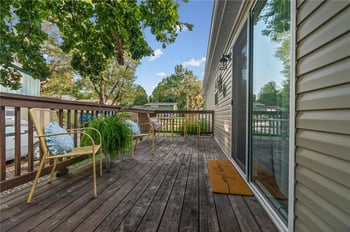 1108 NE 52nd Ter, Kansas City, MO 64118
