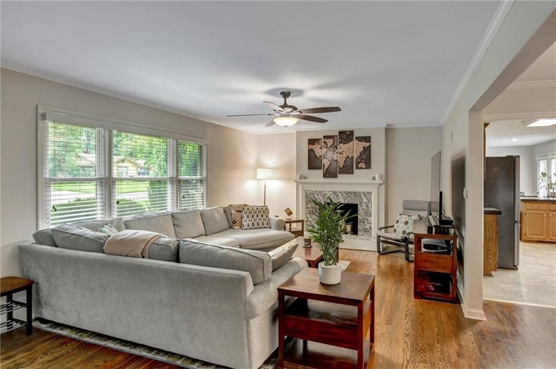 904 W 96th St, Kansas City, MO 64114