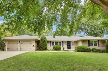 904 W 96th St, Kansas City, MO 64114