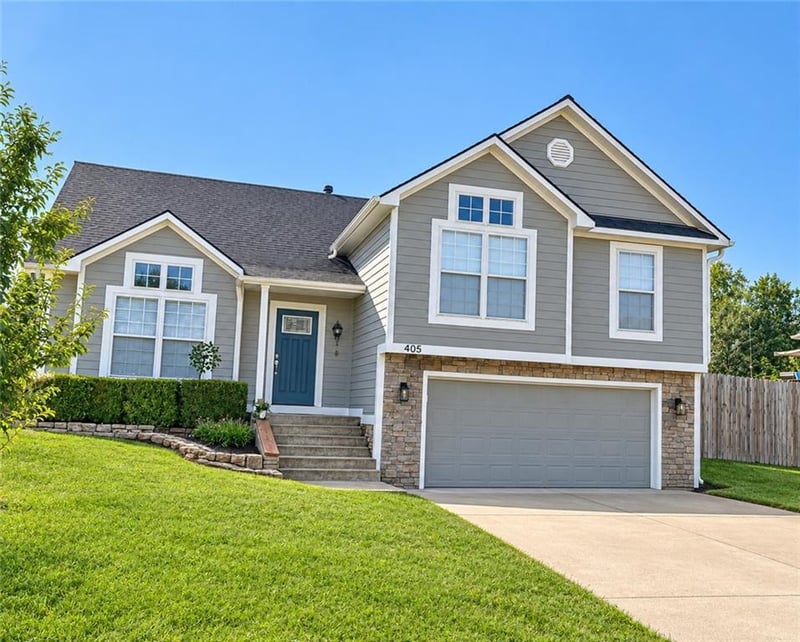 405 Flame Way, Baldwin City, KS 66006