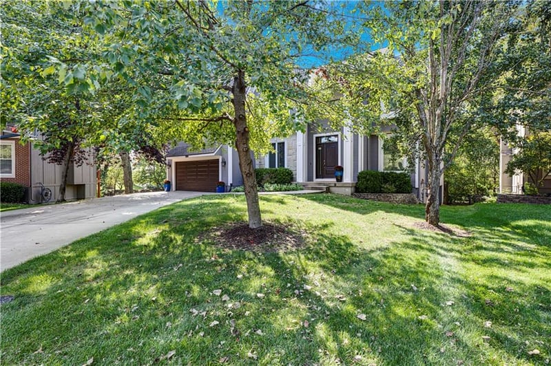 14018 Ash St, Overland Park, KS 66224