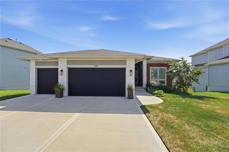 13405 W 177th St, Overland Park, KS 66013