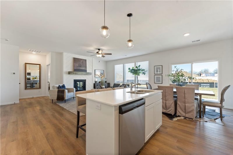 18420 W 205th St, Spring Hill, KS 66083