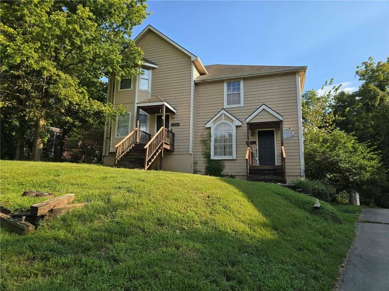 1365-1367 Sherman Ave, Leavenworth, KS 66048
