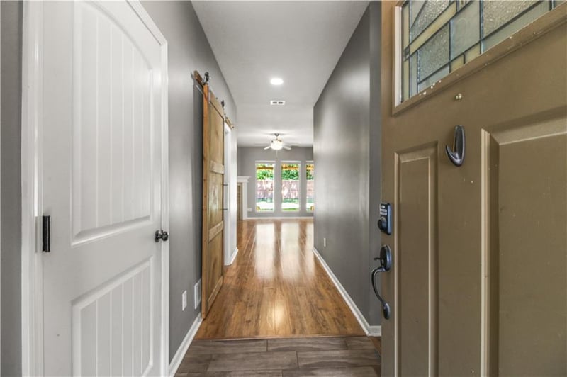 618 NW Walnut St, Grain Valley, MO 64029