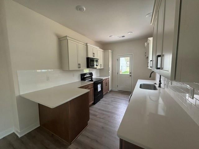 444 N Prarie St, Liberty, MO 64068