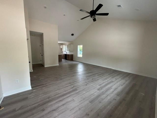 444 N Prarie St, Liberty, MO 64068