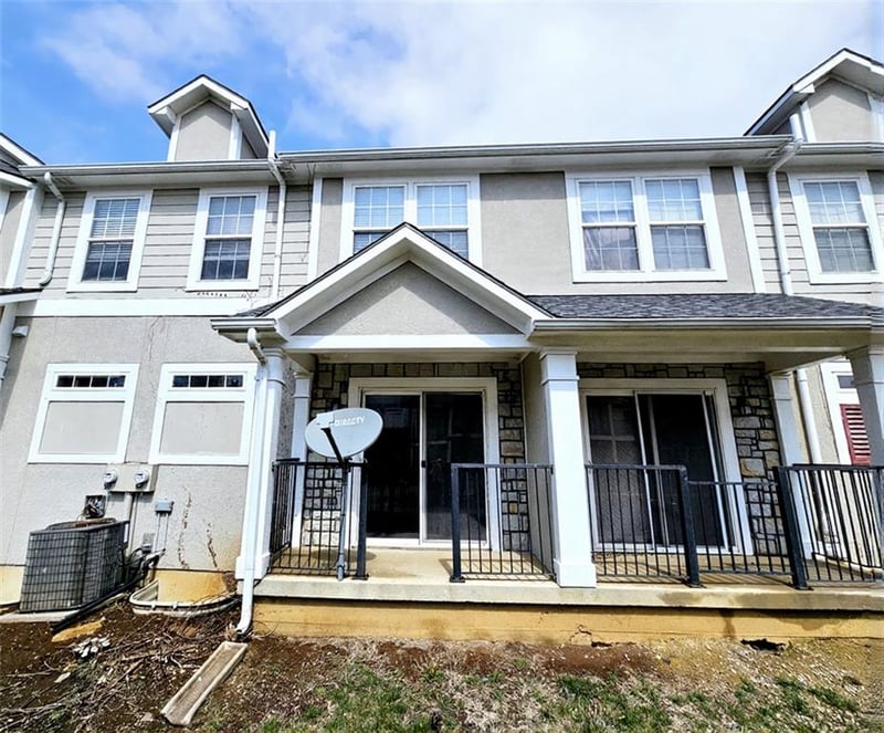 1003 N Findley St, Olathe, KS 66061