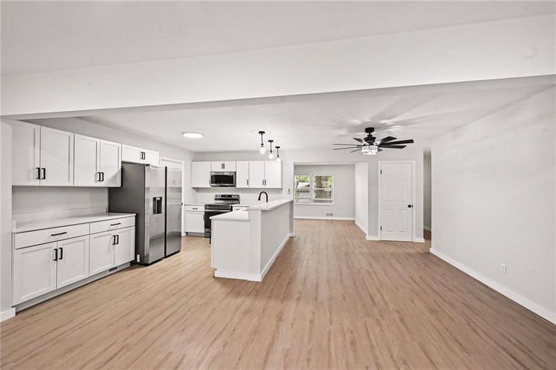 10004 Lydia Ave, Kansas City, MO 64131