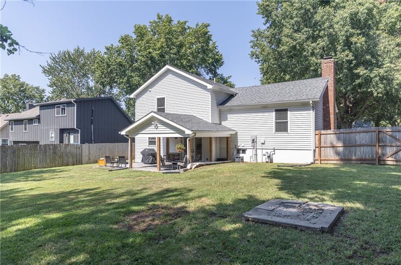 1829 152nd Cir E, Olathe, KS 66062