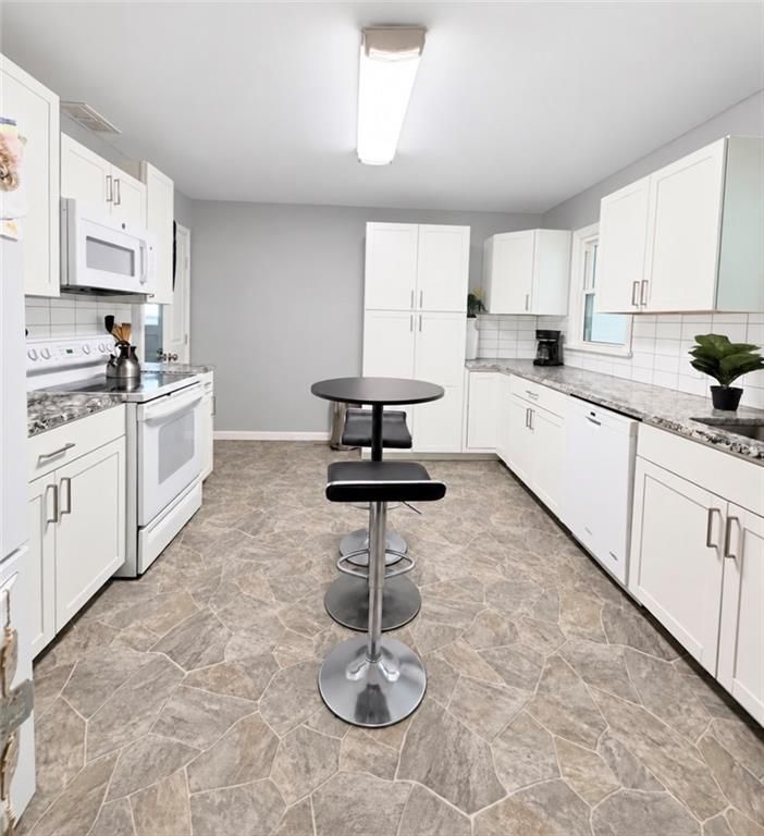 216 Moss Ave, Liberty, MO 64068