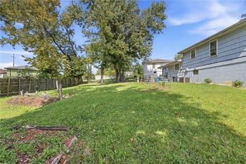 6000 E 95th Ter, Kansas City, MO 64134