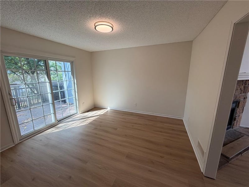 11605 W 113th St, Overland Park, KS 66210