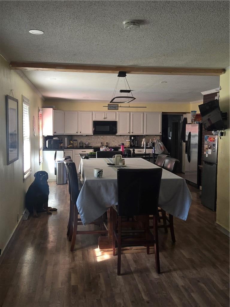 8721 Elm Ave, Kansas City, MO 64138