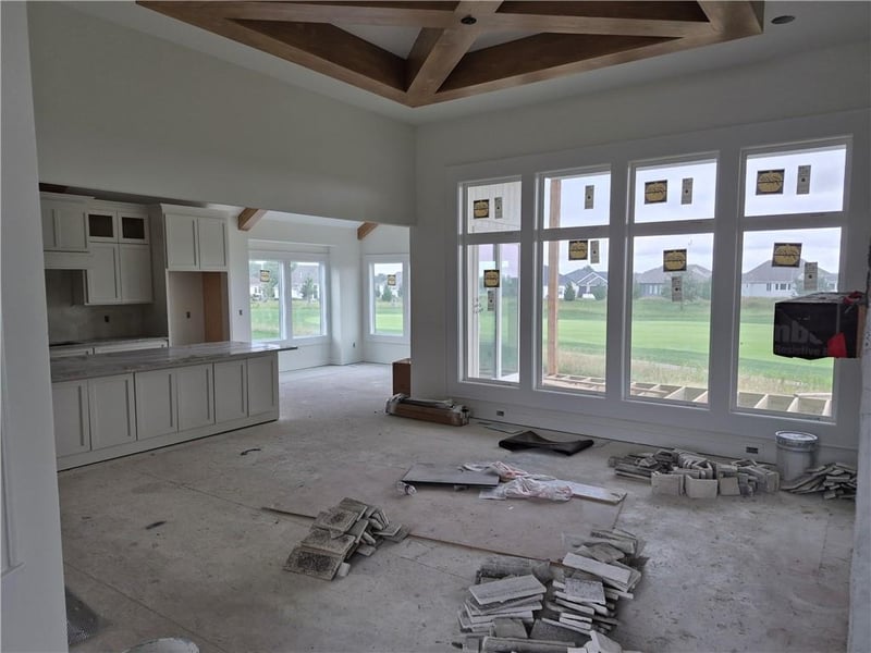 4421 Tee Box Dr, Basehor, KS 66007