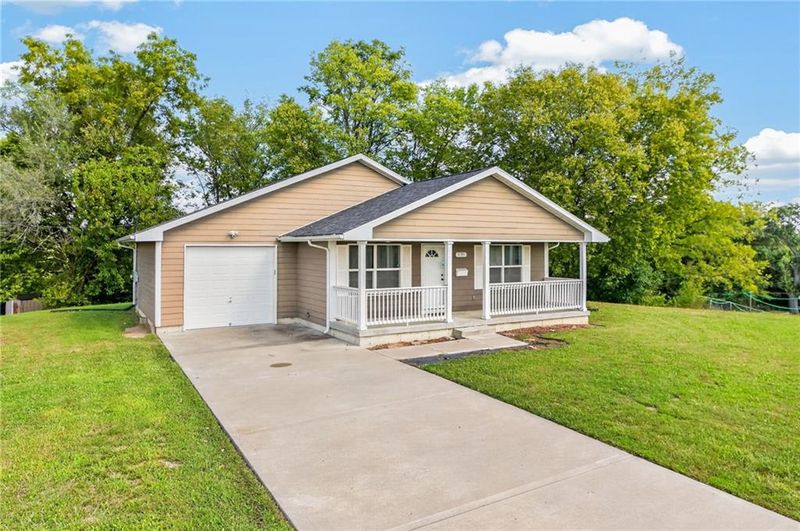1133 N 50th Pl, Kansas City, KS 66102
