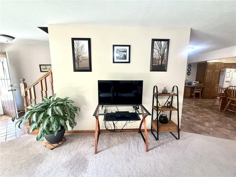 426 Lawn Ave, Maryville, MO 64468
