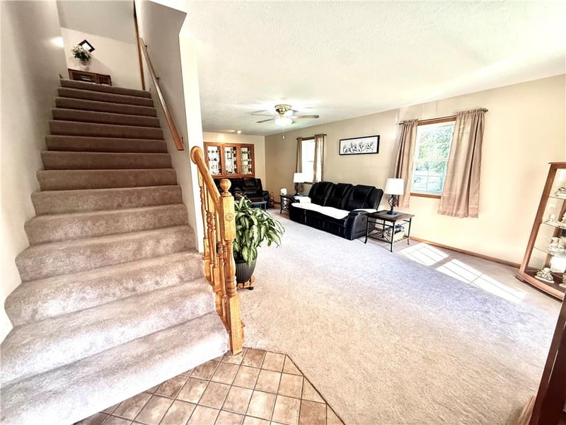 426 Lawn Ave, Maryville, MO 64468